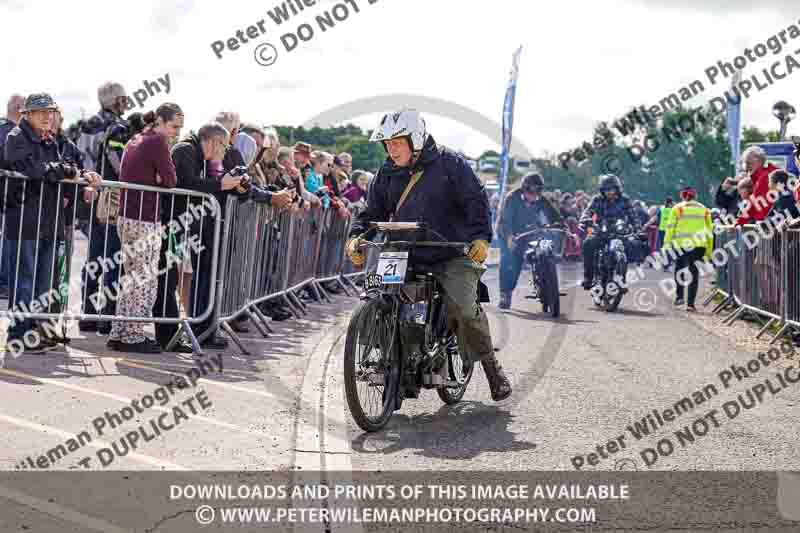 Vintage motorcycle club;eventdigitalimages;no limits trackdays;peter wileman photography;vintage motocycles;vmcc banbury run photographs